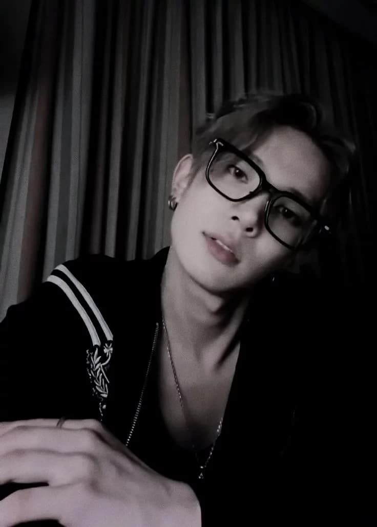 Heeseung thumbnail