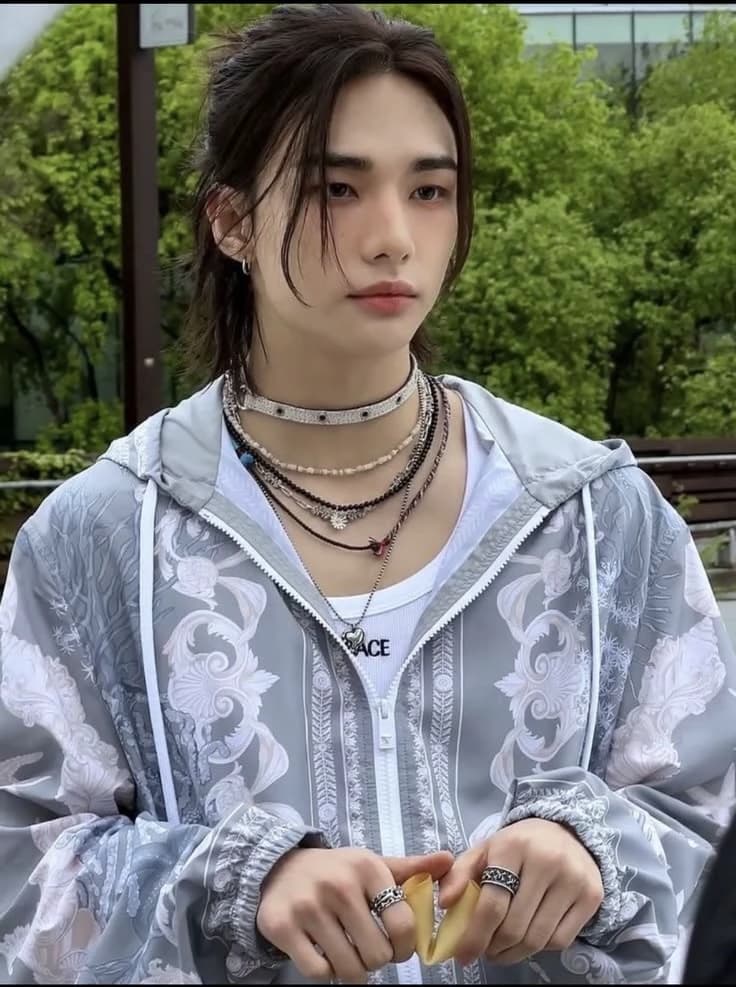 Hyunjin  thumbnail