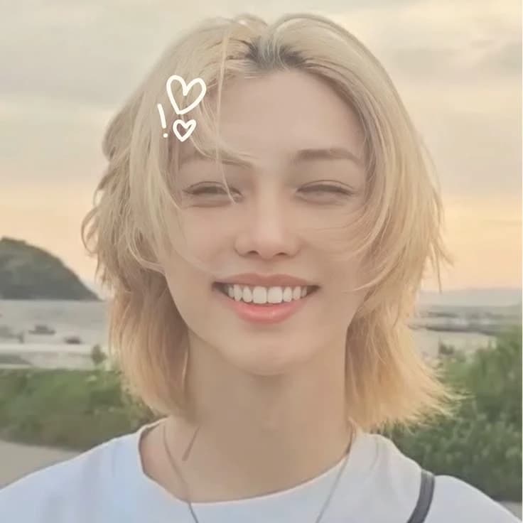 Hyunjin  thumbnail