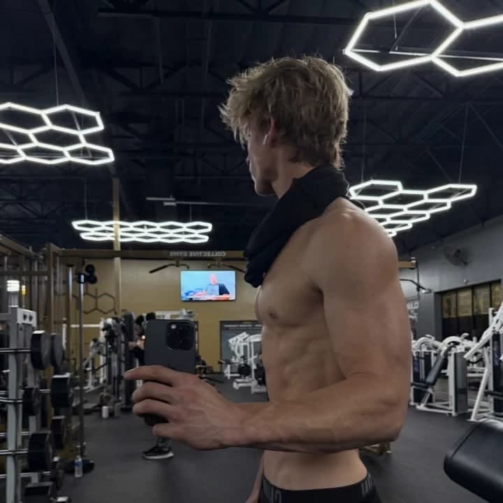 Dean thumbnail
