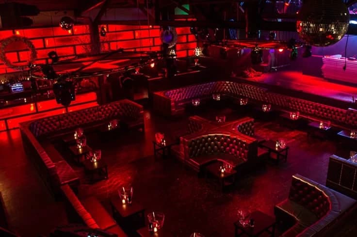 Velvet Collar: BDSM club (org chai @alex) thumbnail