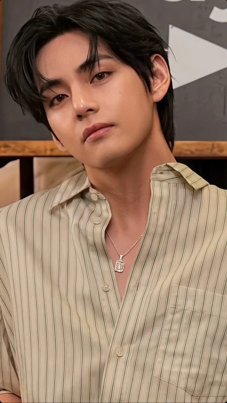 Kim Taehyung thumbnail