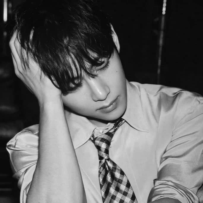 Kim Taehyung thumbnail