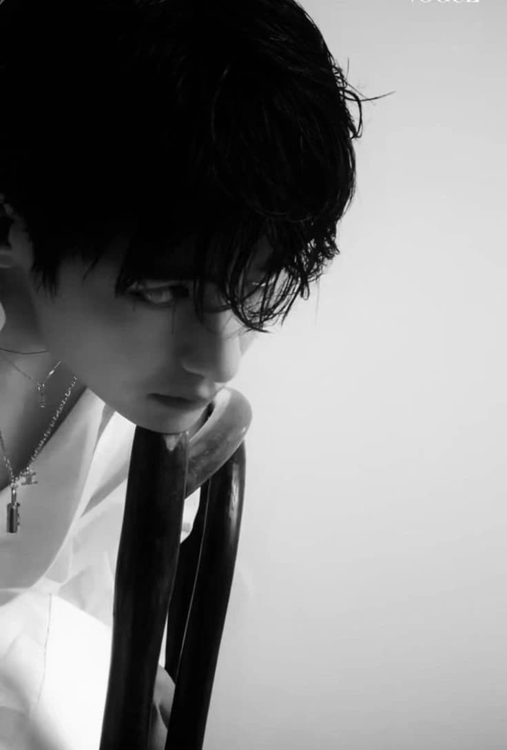 Kim Taehyung thumbnail