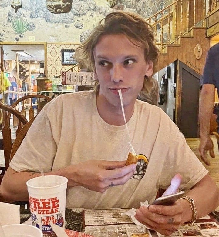 Jamie Campbell Bower  thumbnail