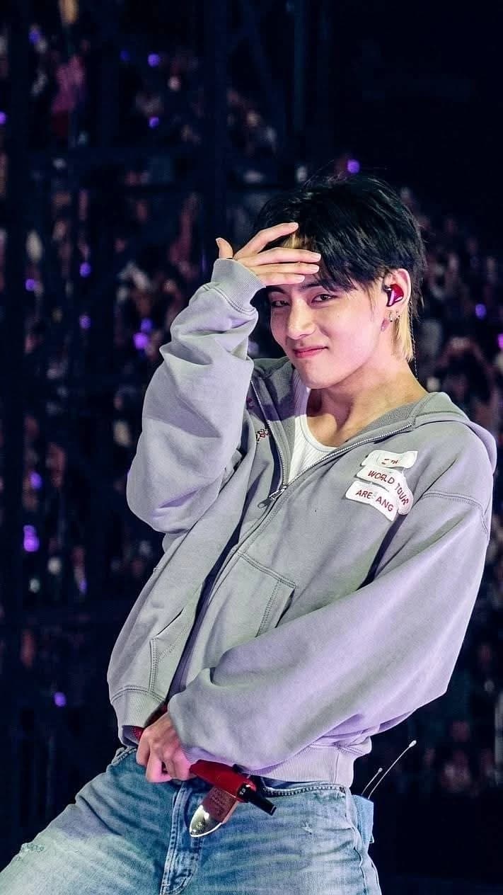 Kim Taehyung thumbnail