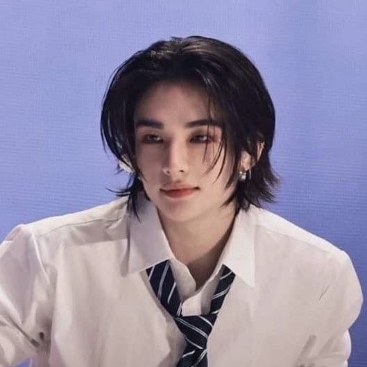 hwang hyunjin thumbnail