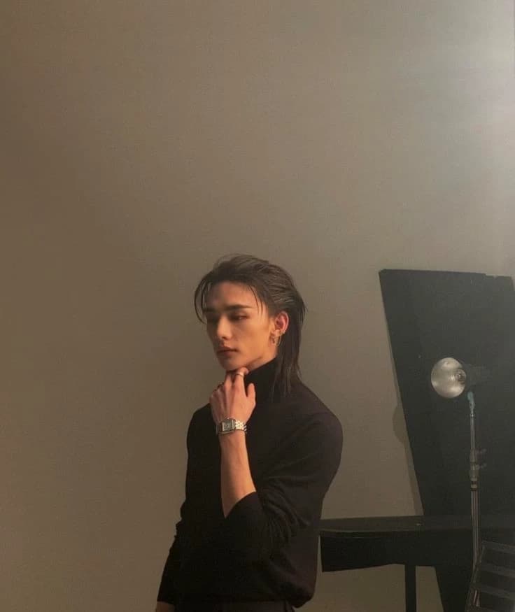 Hwang Hyunjin  thumbnail