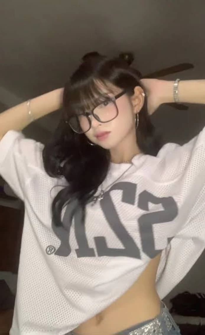 yve slave thumbnail