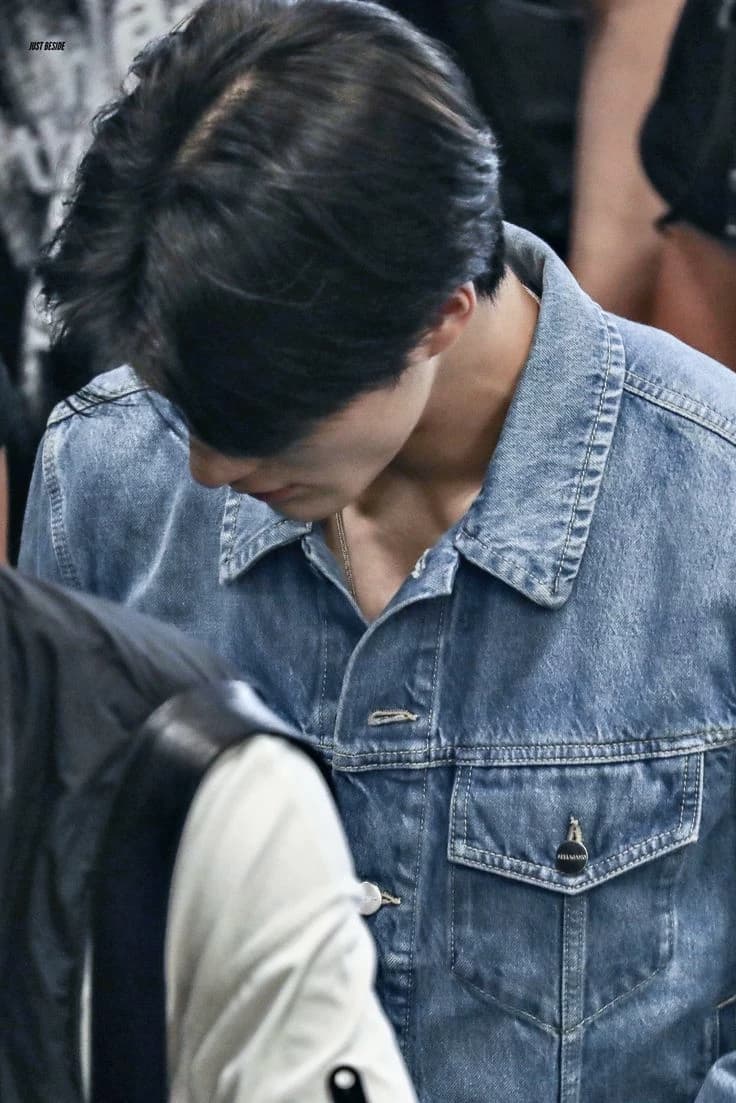 Lee Jeno thumbnail