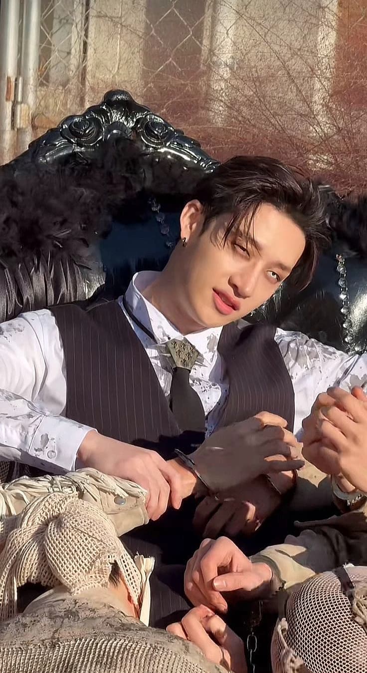 CHRİSTOPHER İLE HİKAYENİ YARAT  thumbnail