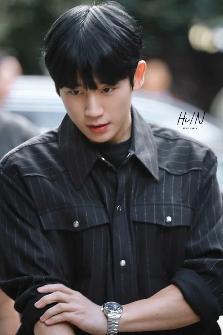 Jung hae in thumbnail