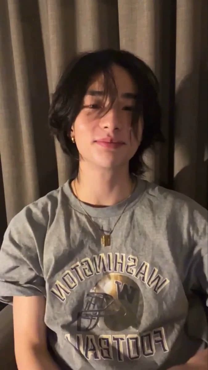 hyunjin thumbnail