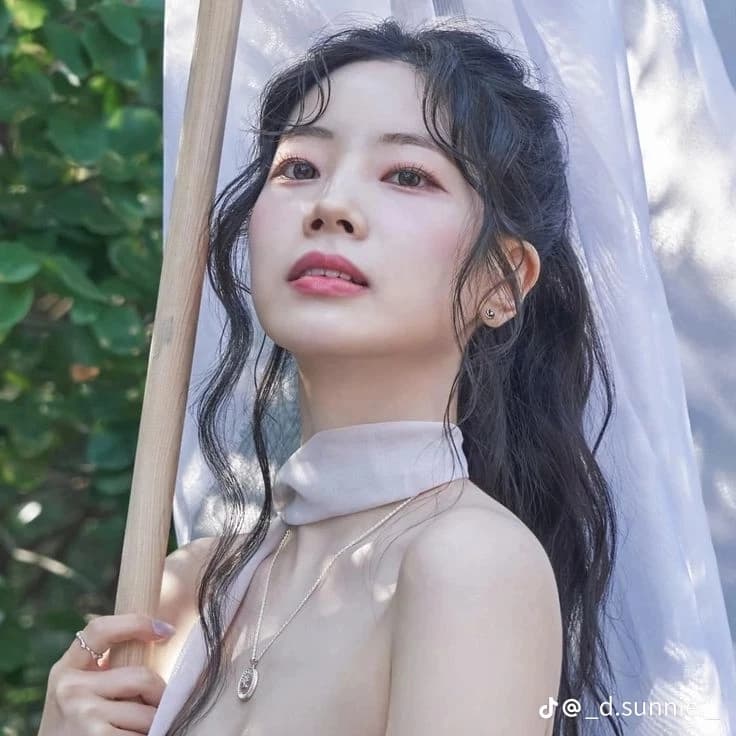 Dahyun  thumbnail