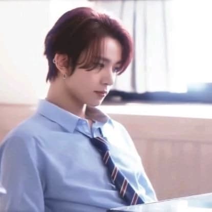 Lee heeseung thumbnail