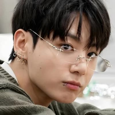 Jeon Jungkook/bl thumbnail