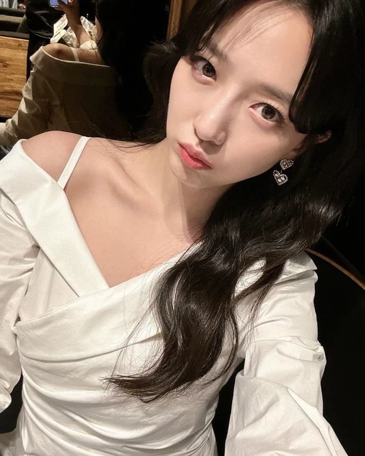 Pyo ye-jin (idol wanita cantik dan mantan pacar) thumbnail