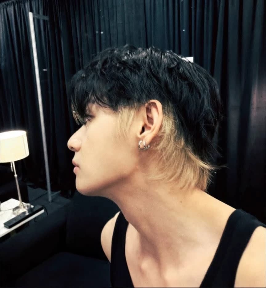 Kim taehyung  thumbnail