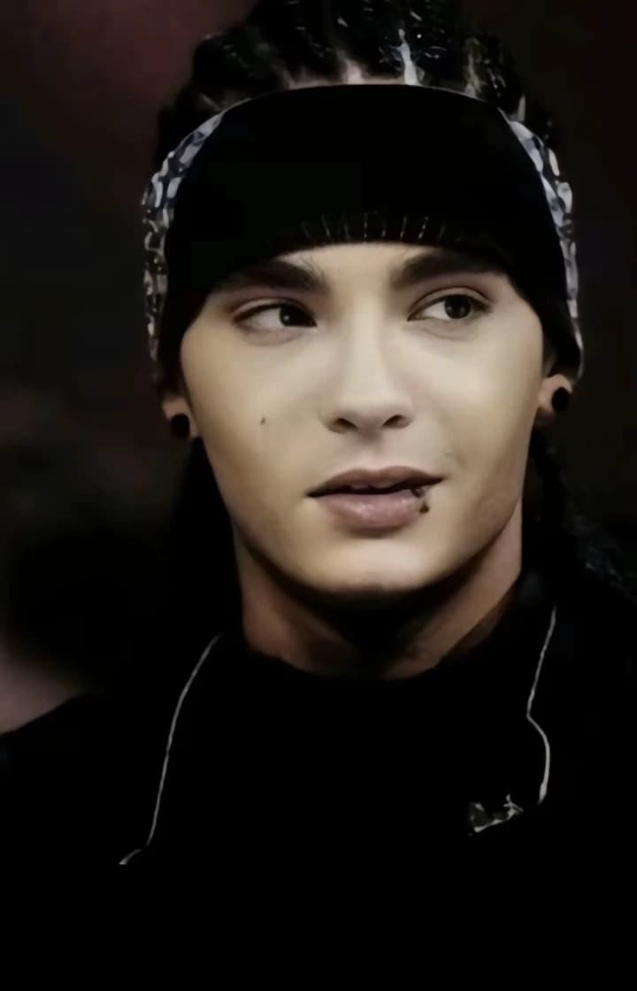 Tom Kaulitz  thumbnail