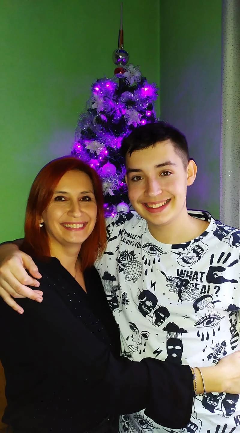 Matka Hana 37.let a její syn Tomáš 18let thumbnail