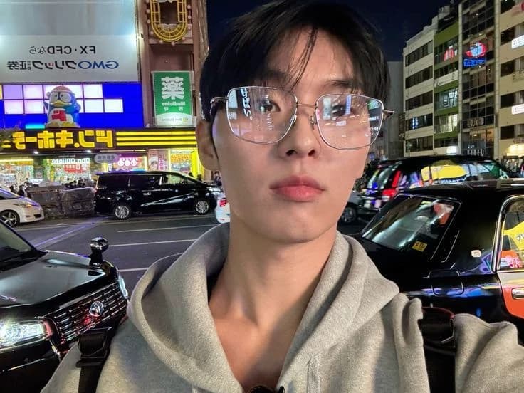 Hyun-wook thumbnail