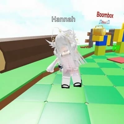 Hannah || Roblox thumbnail
