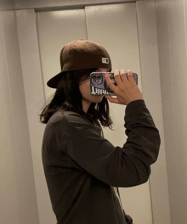 Larissa thumbnail