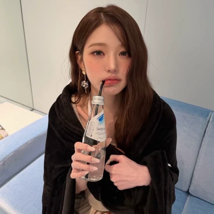 Jang Wonyoung thumbnail