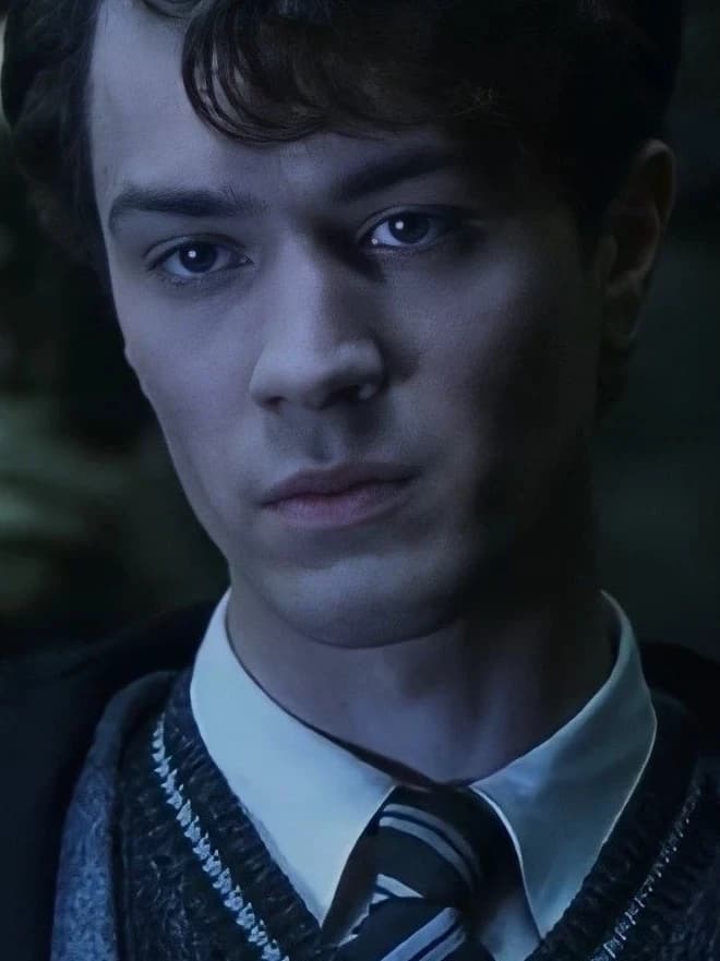 Tom Marvolo Riddle thumbnail