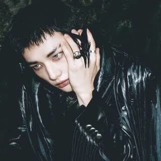 Hwang Hyunjin thumbnail