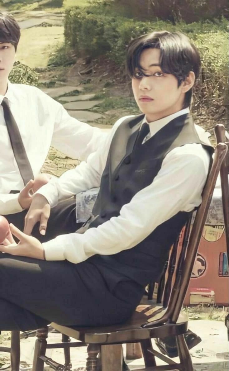 Kim Taehyung thumbnail