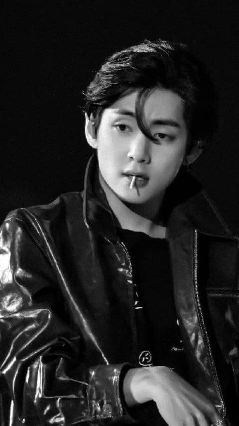 Kim Taehyung thumbnail