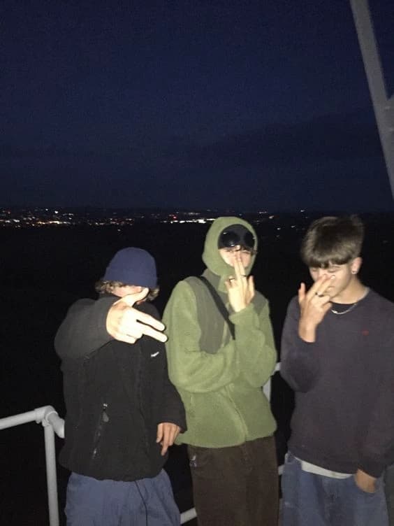 3 boyfriends! thumbnail