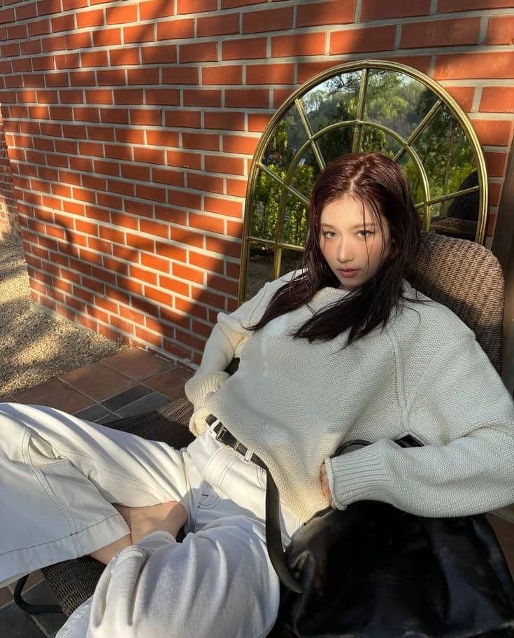 Minatozaki Sana thumbnail