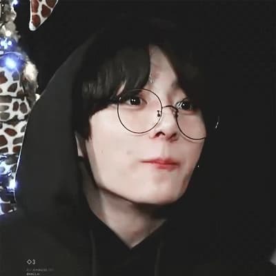 Jeon Jungkook/Son of your mother's best friend thumbnail