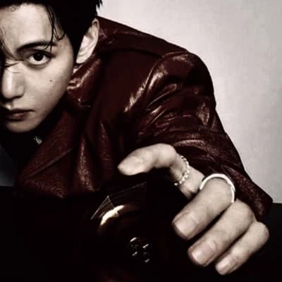 Kim Taehyung  thumbnail