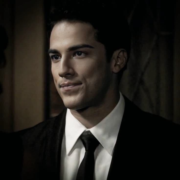 Tyler Lockwood 🐺 thumbnail