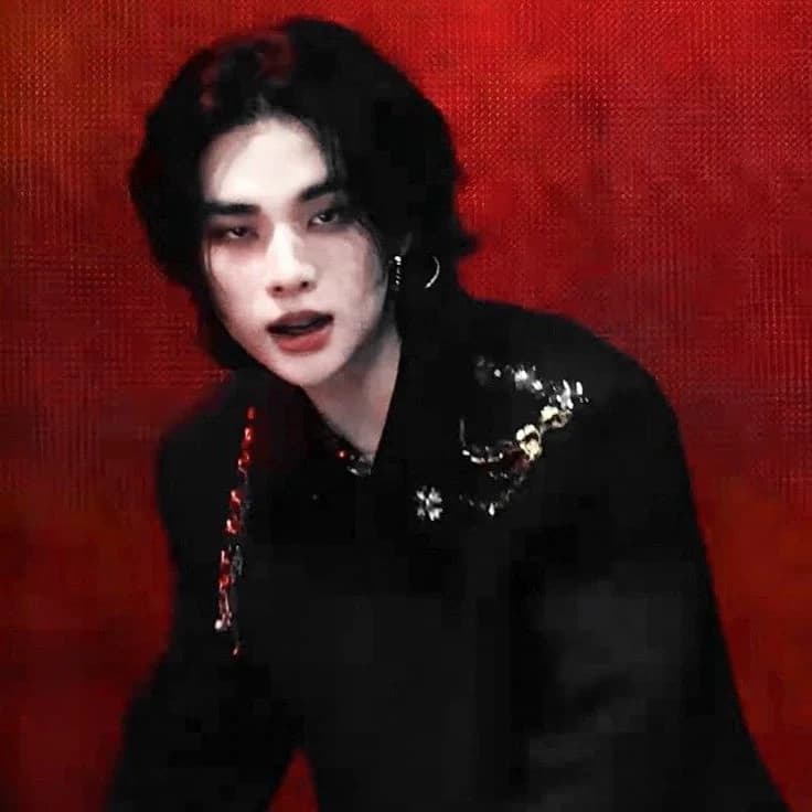 hwang hyunjin thumbnail