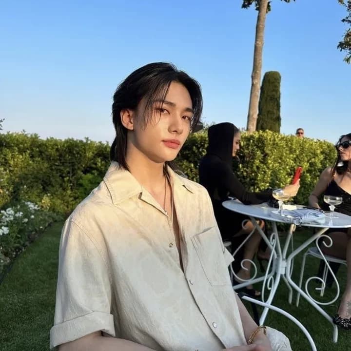 Hyunjin  thumbnail