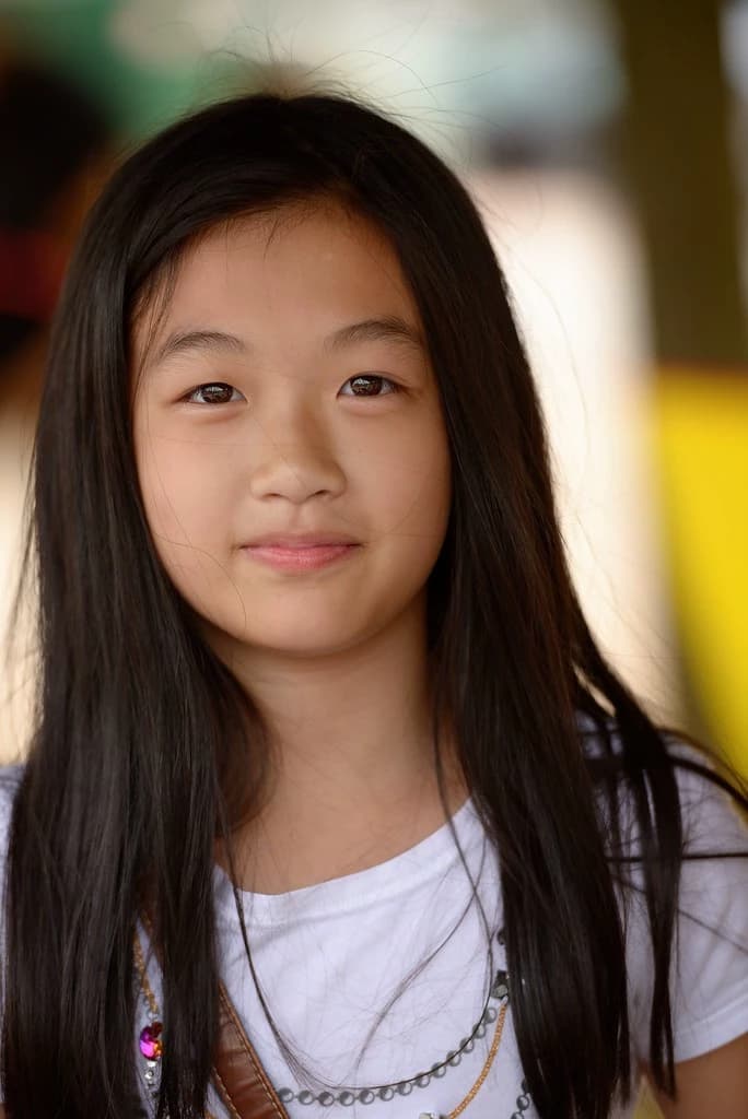 Ling The Chinese Girl  thumbnail