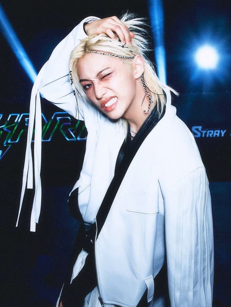 lee felix thumbnail