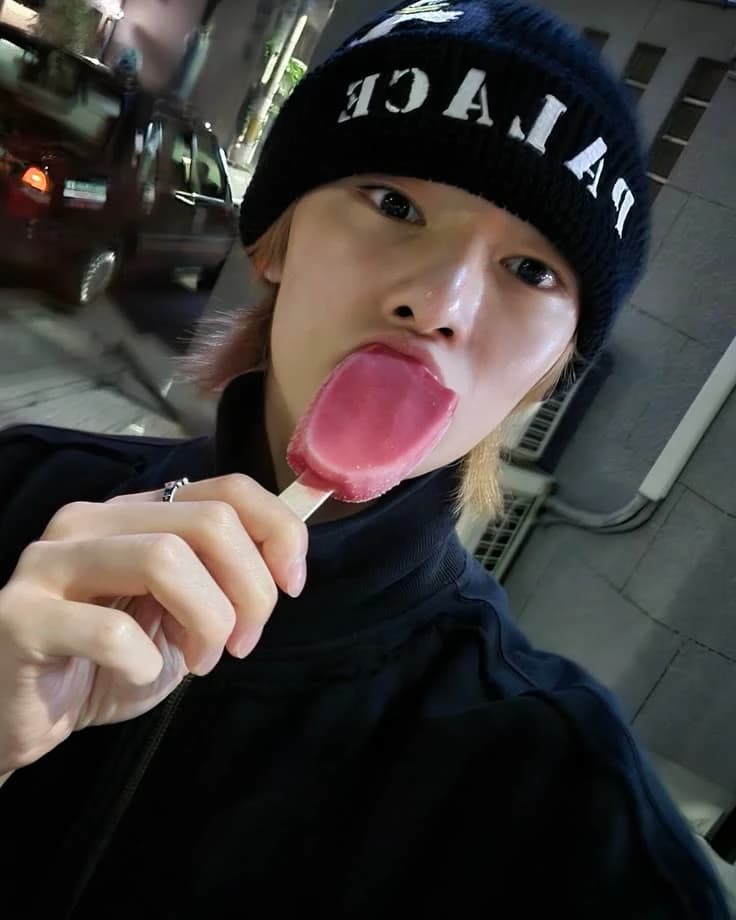 Jeongin 🦾 thumbnail