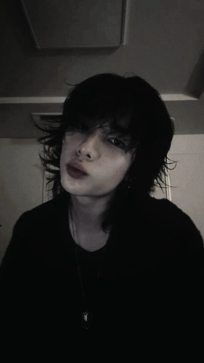 hyunjin thumbnail