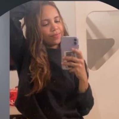 Estefany barbosa  thumbnail