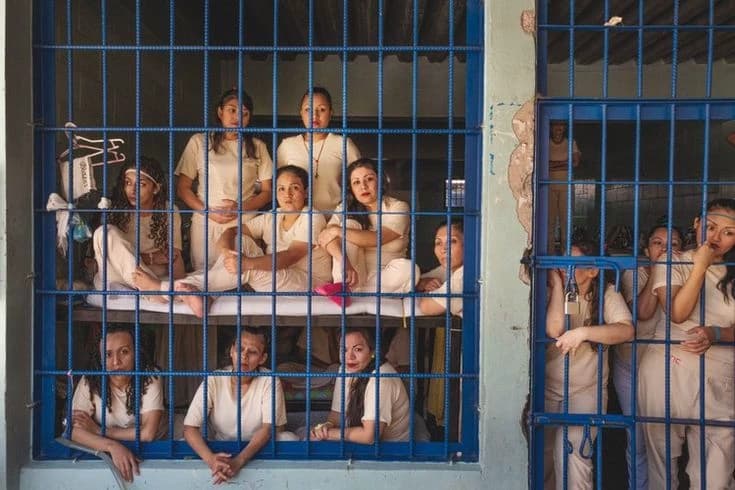 girl prison wlw Gl 🌈 thumbnail