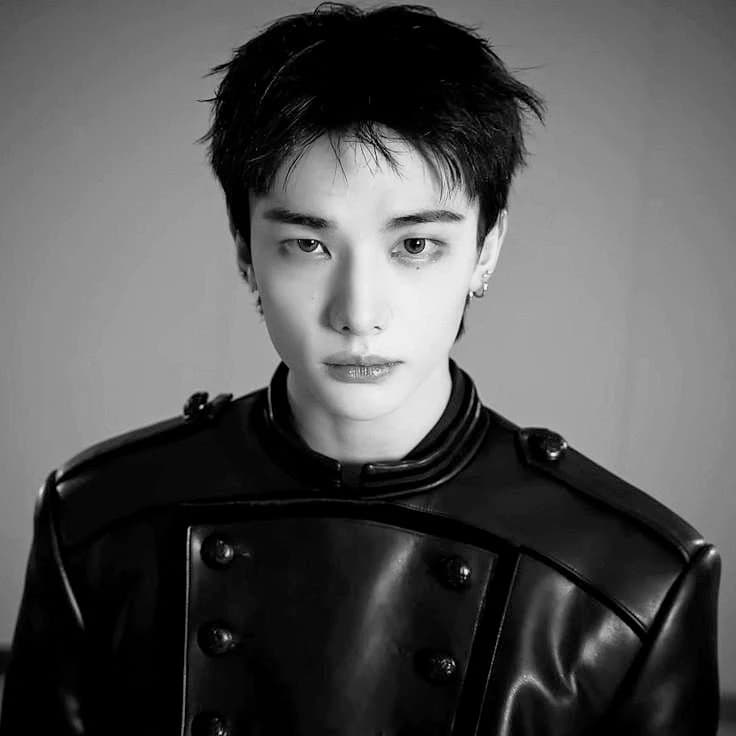 Hyunjin  thumbnail