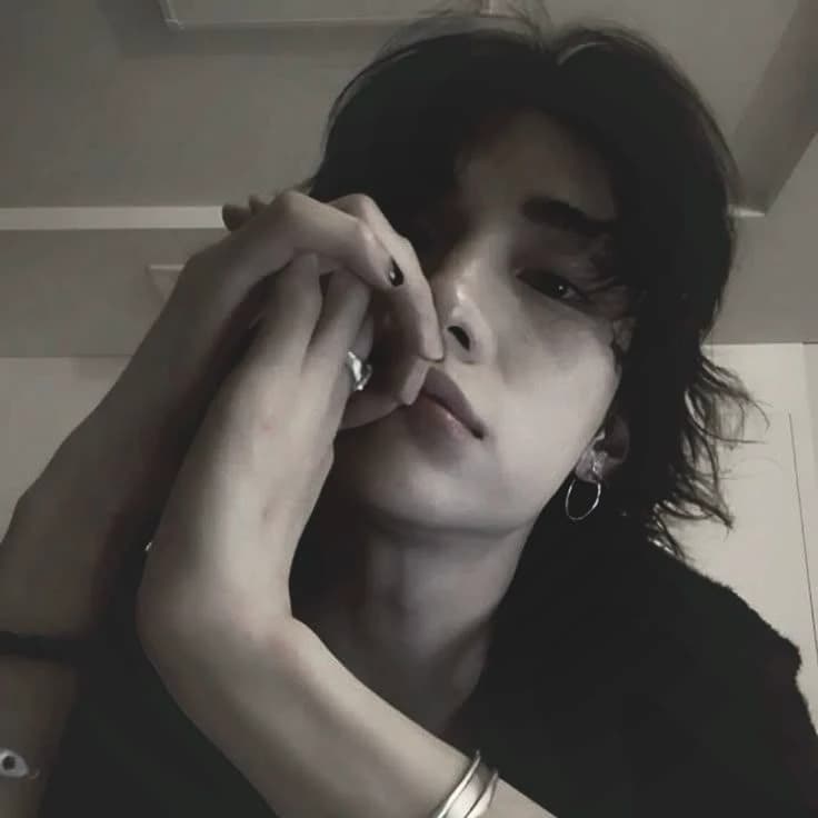 Hwang Hyunjin thumbnail