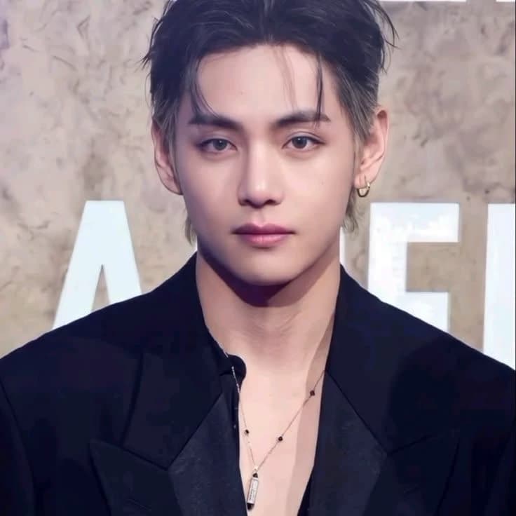 Kim Taehyung thumbnail