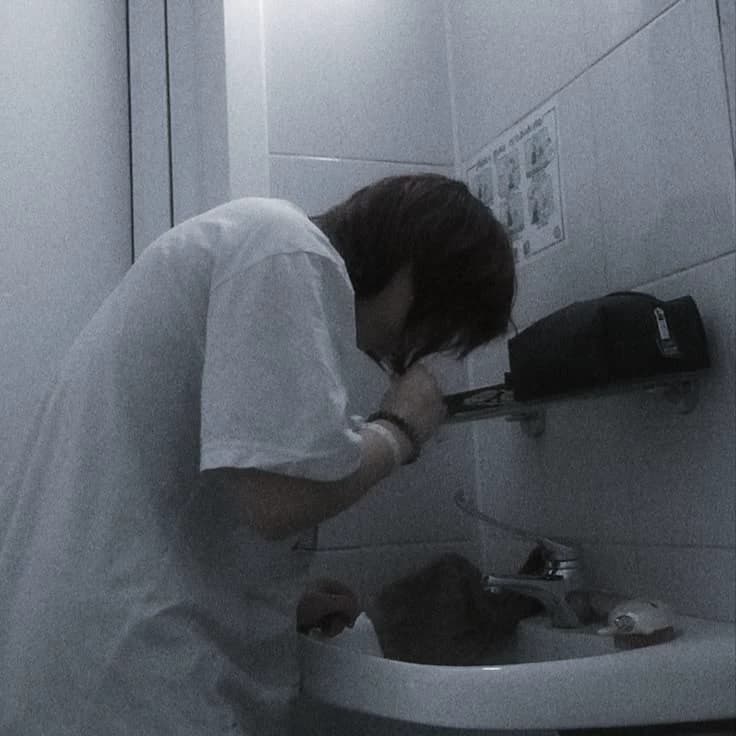 Mental Hospital Roommate thumbnail