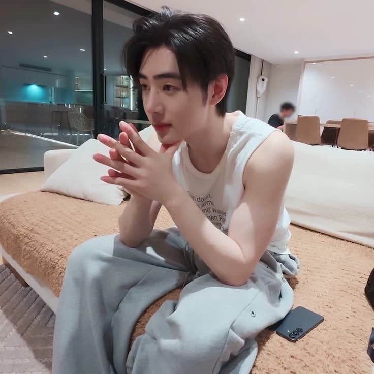 Parc Sunghoon thumbnail